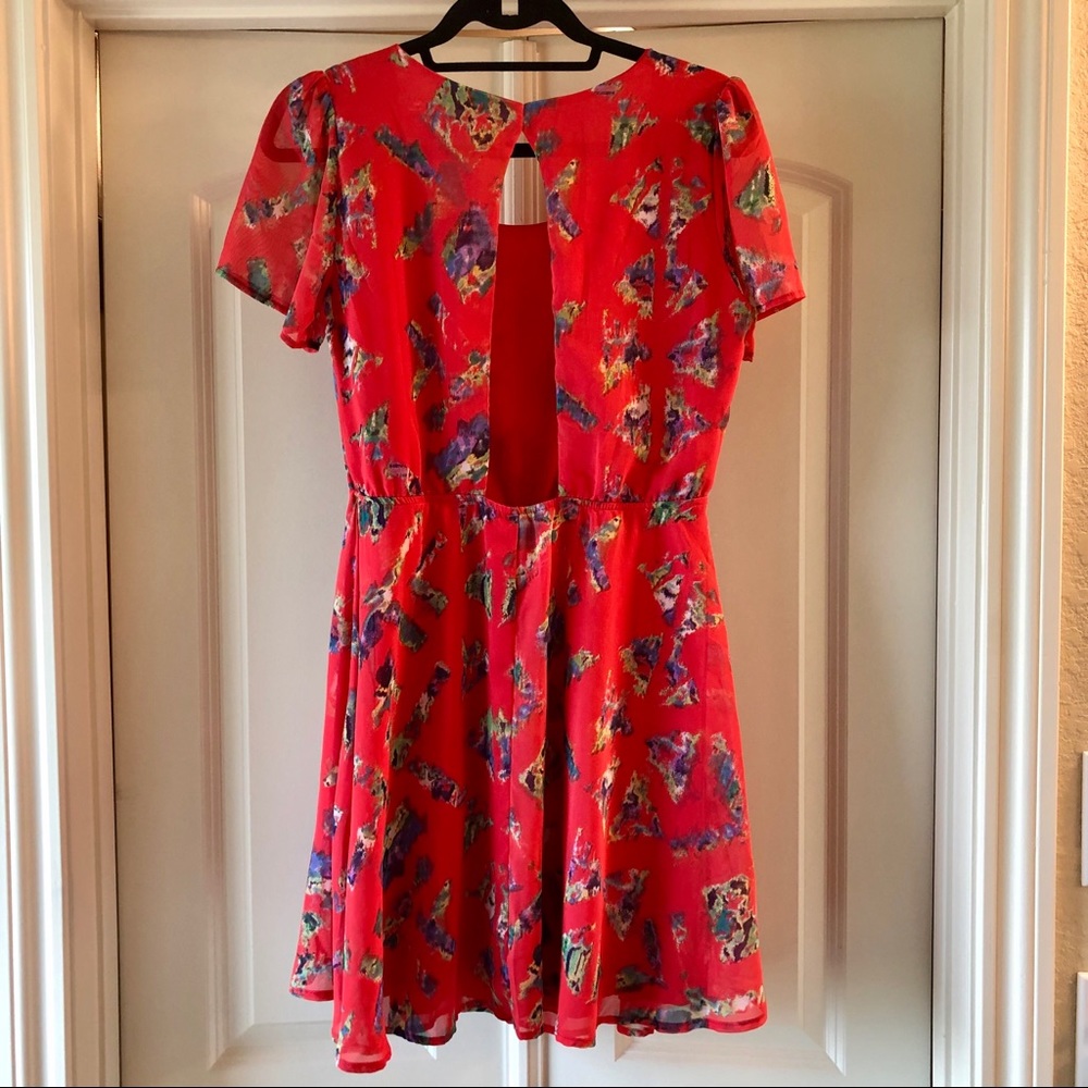 Dress - Picture 2 of 2